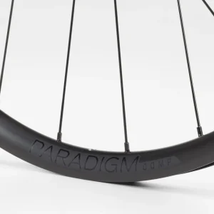 Trek Bikes Kiekot*Bontrager Paradigm Comp TLR Disc Road Wheel